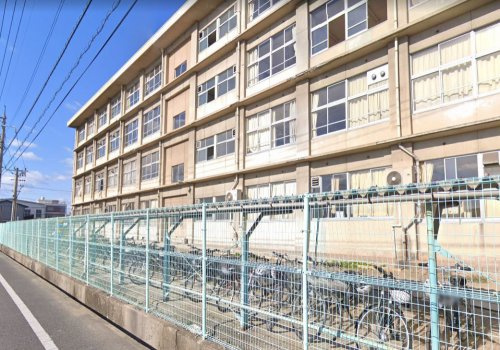 【中学校】福山市立一ツ橋中学校まで715ｍ