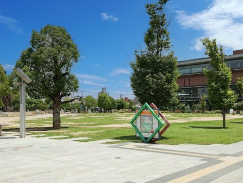 【公園】中央公園まで989ｍ