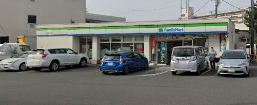 【コンビニエンスストア】ファミリーマート　大野台二丁目店まで446ｍ