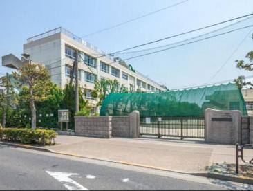 【中学校】葛飾区立上平井中学校まで645ｍ