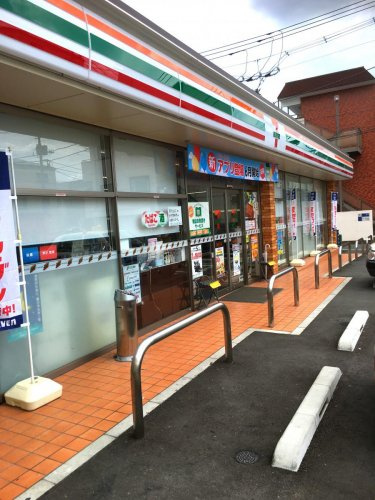 【コンビニエンスストア】セブンイレブン　葛飾東新小岩7丁目店まで658ｍ