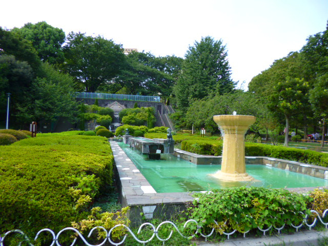 【公園】区立礫川公園まで158ｍ