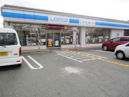 【コンビニエンスストア】ローソン　山科区役所前店まで951ｍ