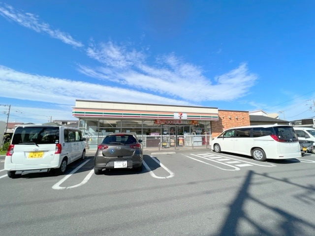 【コンビニエンスストア】セブンイレブン　茅ヶ崎松林2丁目店まで616ｍ