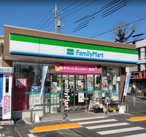 【コンビニエンスストア】ファミリーマート　八王子北大通り店まで124ｍ