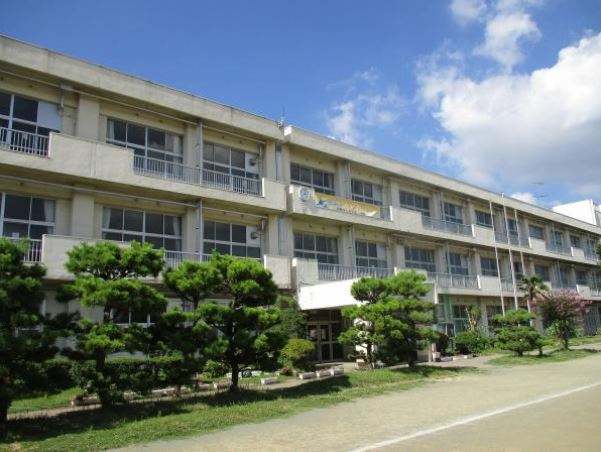 【小学校】千葉市立生浜西小学校まで1108ｍ