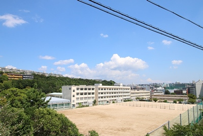 【中学校】神戸市立舞子中学校まで809ｍ