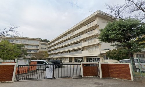 【小学校】松戸市立和名ケ谷小学校まで421ｍ