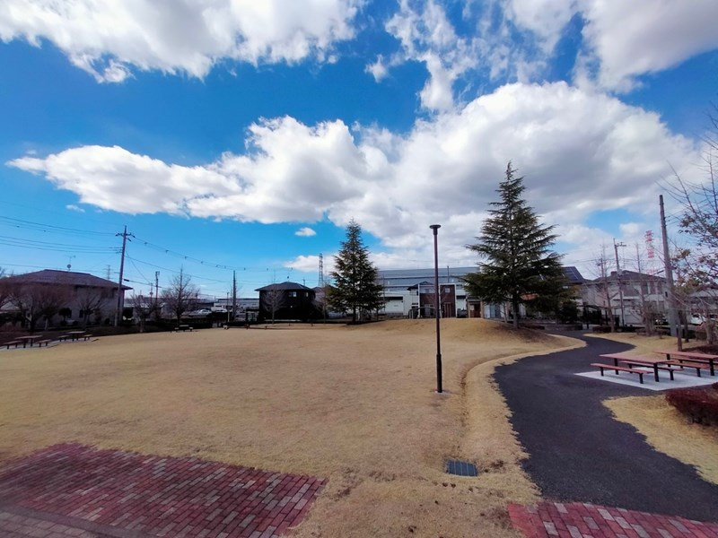 【公園】日の出公園まで110ｍ