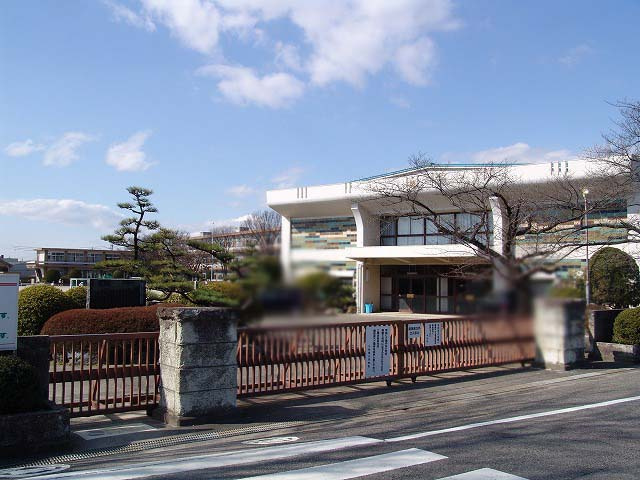 【小学校】小牧南小学校まで300ｍ