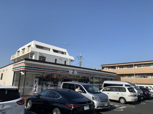 【コンビニエンスストア】セブンイレブン新松戸5丁目店まで650ｍ