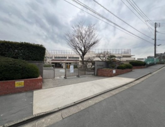【中学校】練馬区立大泉北中学校まで566ｍ