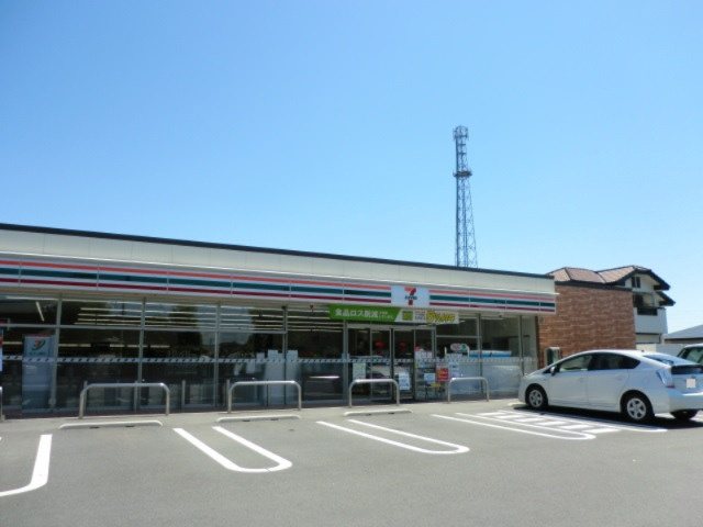 【コンビニエンスストア】セブンイレブン　伊勢崎長沼町店まで858ｍ