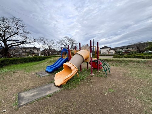 【公園】本町せせらぎ公園まで346ｍ