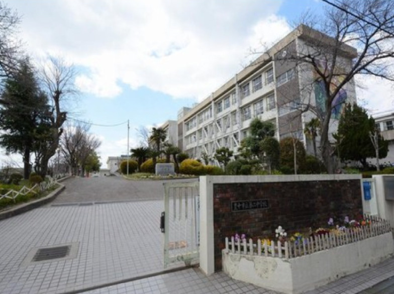 【中学校】豊中市立第二中学校まで249ｍ