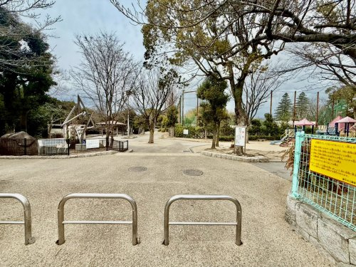 【公園】赤坂上池公園まで270ｍ