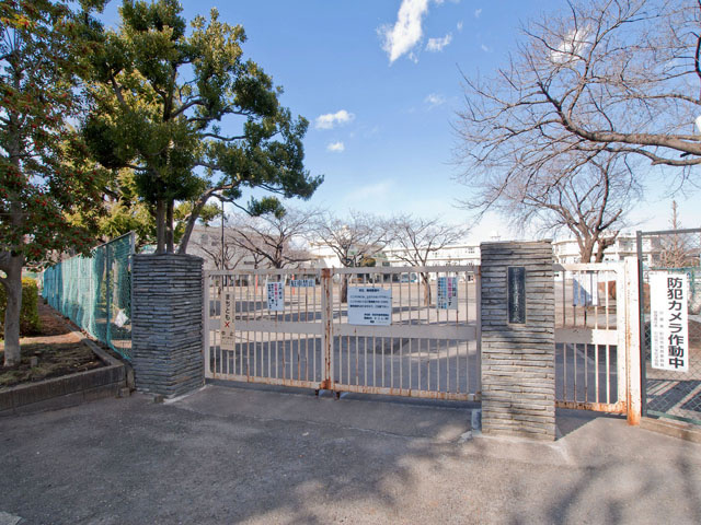 【小学校】町田市立町田第六小学校まで327ｍ