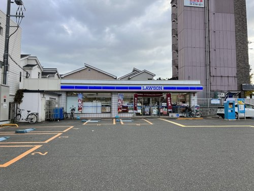 【コンビニエンスストア】ローソン　西加賀屋四丁目店まで356ｍ