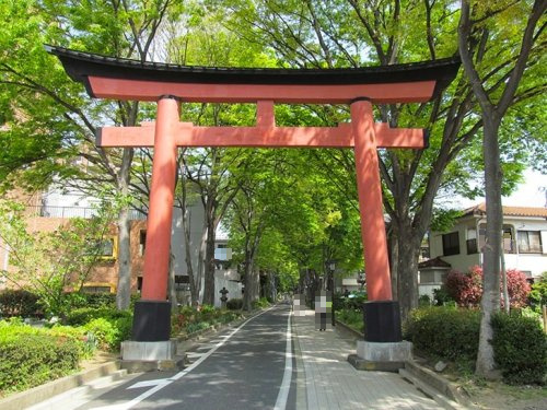 【寺院・神社】氷川参道まで147ｍ