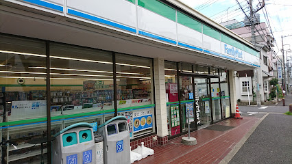 【コンビニエンスストア】ファミリーマート　西川口四丁目店まで256ｍ