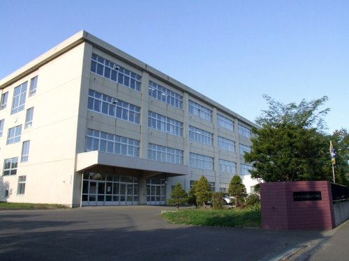 【中学校】札幌市立厚別中学校まで467ｍ
