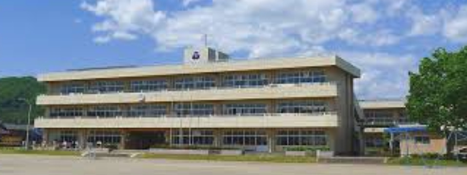 【小学校】足利市立富田小学校まで600ｍ