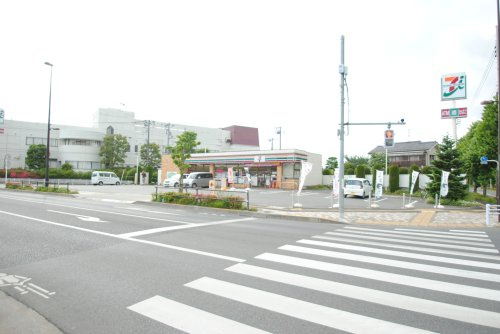【コンビニエンスストア】セブンイレブン東久留米中央町2丁目店まで195ｍ
