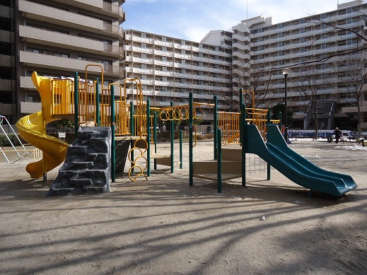 【公園】足立区立関屋公園まで320ｍ
