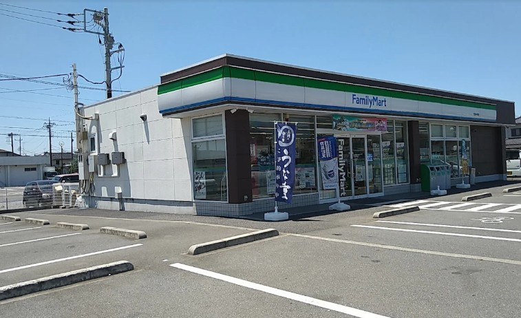 【コンビニエンスストア】ファミリーマート邑楽中野店 まで100ｍ