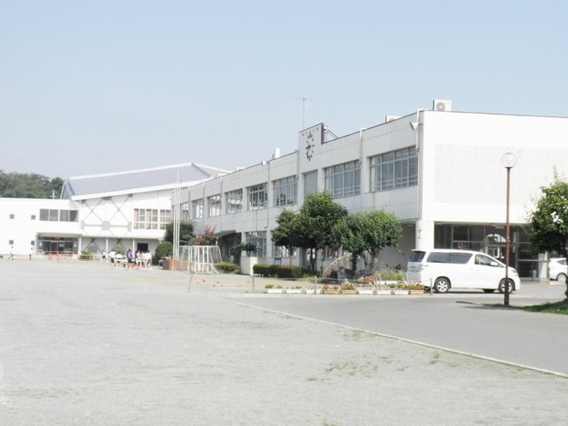 【中学校】邑楽町立邑楽中学校 まで874ｍ