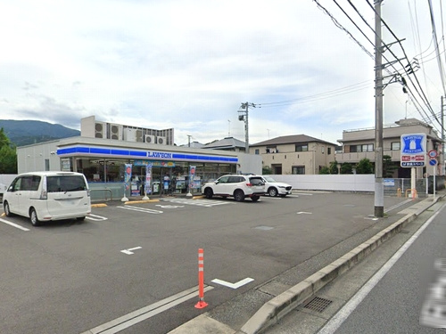 【コンビニエンスストア】ローソン南足柄岩原店まで748ｍ