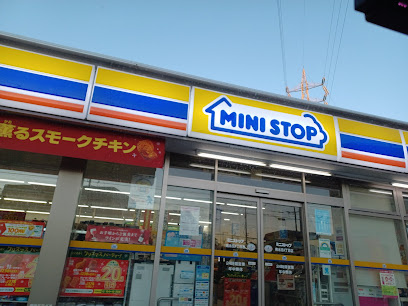 【コンビニエンスストア】ミニストップ　南水元4丁目店まで400ｍ