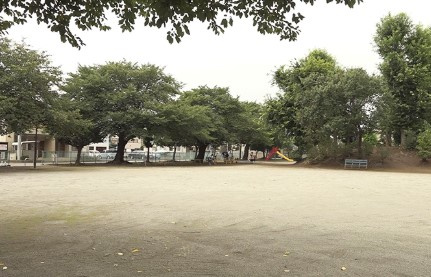 【公園】的場たぬき山公園まで696ｍ