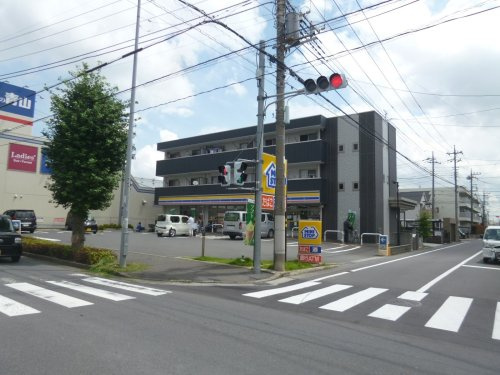 【コンビニエンスストア】ミニストップ　東越谷3丁目店まで207ｍ