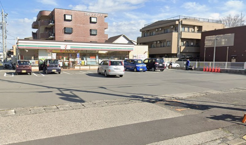 【コンビニエンスストア】セブンイレブン　沼津寿町店まで908ｍ