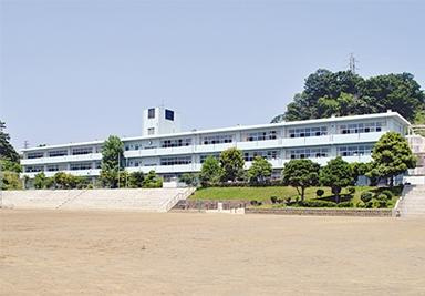 【中学校】国府中学校まで1973ｍ