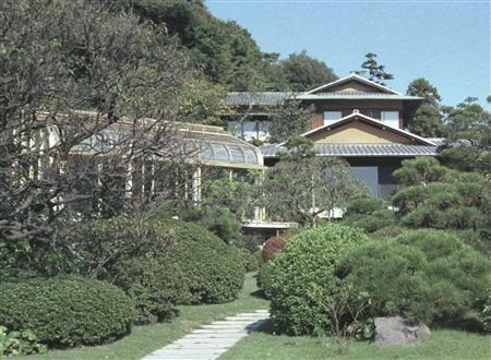 【文化財】旧吉田茂邸まで749ｍ