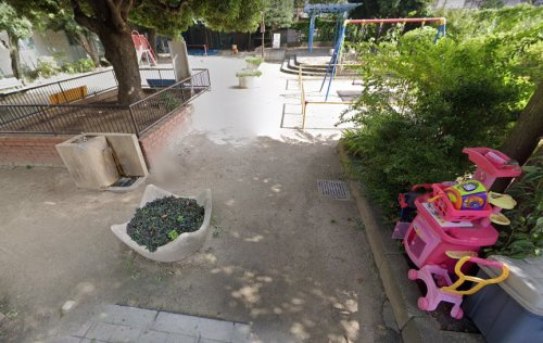 【公園】山王三丁目児童公園まで470ｍ