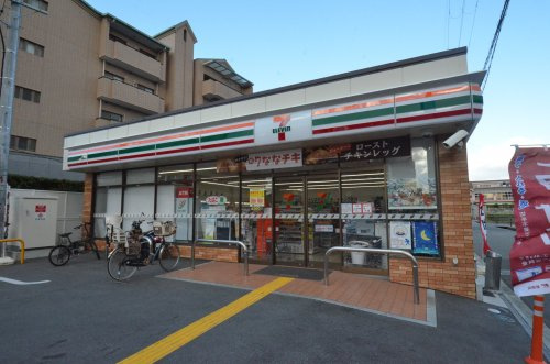 【コンビニエンスストア】セブンイレブン西宮門戸東町店まで110ｍ
