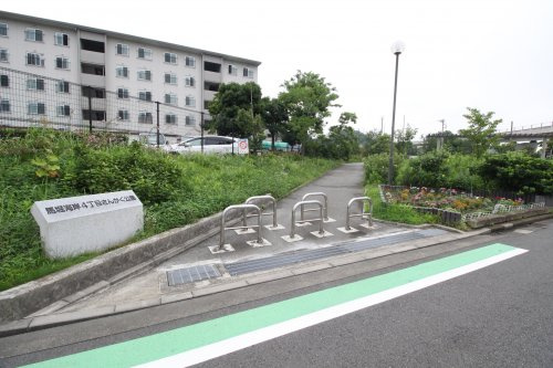 【公園】馬堀海岸4丁目さんかく公園まで172ｍ