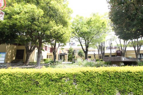 【公民館】湘南大庭市民センターまで1129ｍ