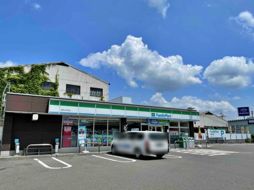 【コンビニエンスストア】ファミリーマート　亀岡大井町店まで824ｍ