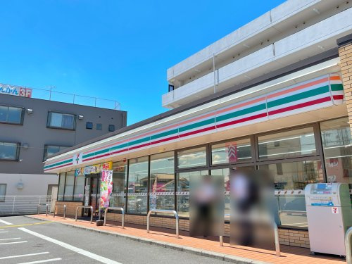 【コンビニエンスストア】セブンイレブン　亀岡並河店まで391ｍ