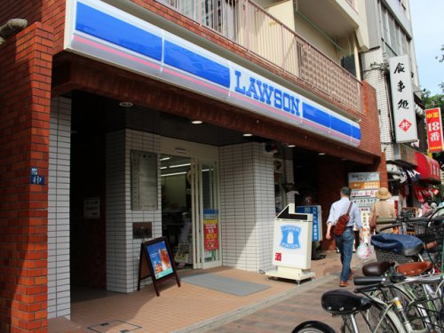 【コンビニエンスストア】ローソン　板橋駅東口店まで48ｍ