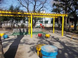 【公園】伊勢脇公園まで741ｍ