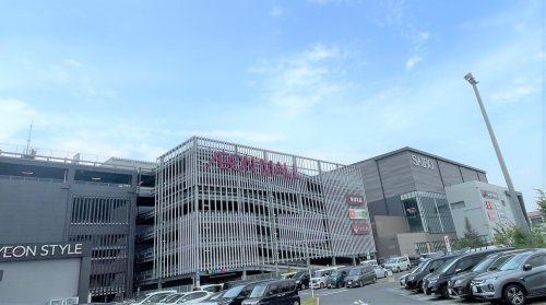 【ショッピングセンター】イオンモール川口まで562ｍ