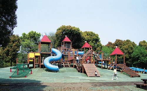 【公園】平塚総合公園まで24ｍ