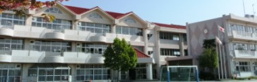 【小学校】吉川市立三輪野江小学校まで1105ｍ
