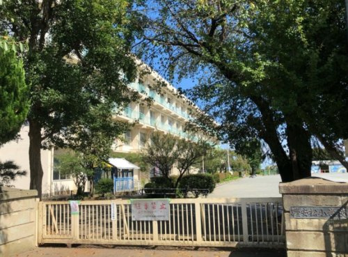 【小学校】所沢市立安松小学校まで528ｍ