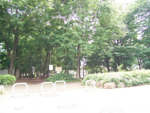 【公園】栗原公園まで300ｍ